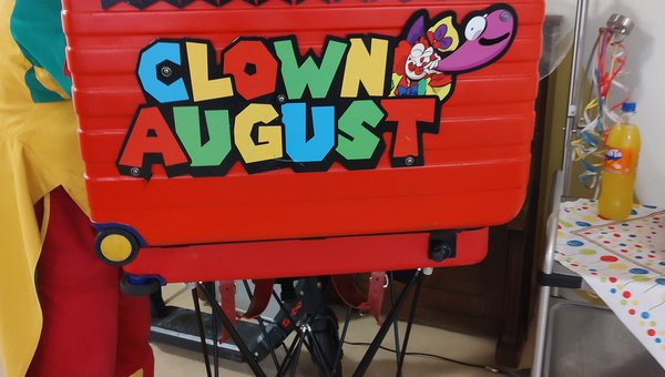 Clown August